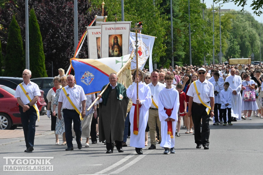 Tarnobrzeg. Procesja Bożego Ciała ze św. Barbary
