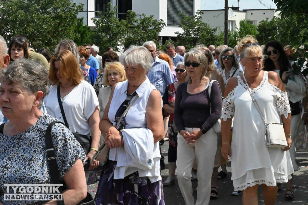 Tarnobrzeg. Procesja Bożego Ciała ze św. Barbary
