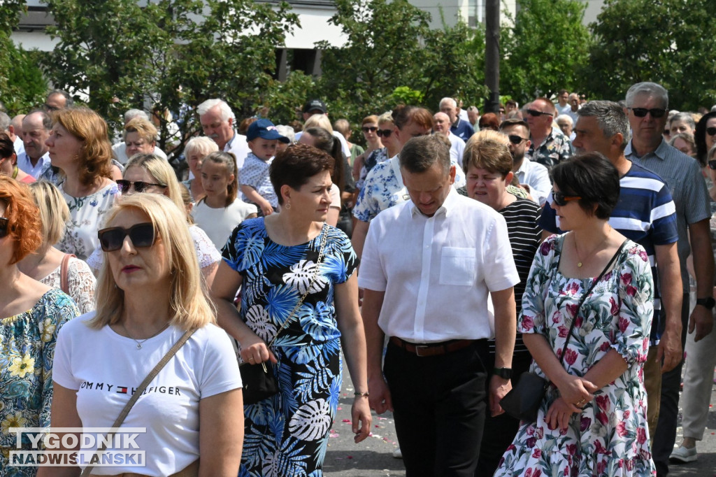 Tarnobrzeg. Procesja Bożego Ciała ze św. Barbary