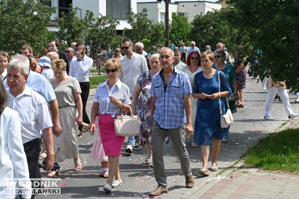 Tarnobrzeg. Procesja Bożego Ciała ze św. Barbary