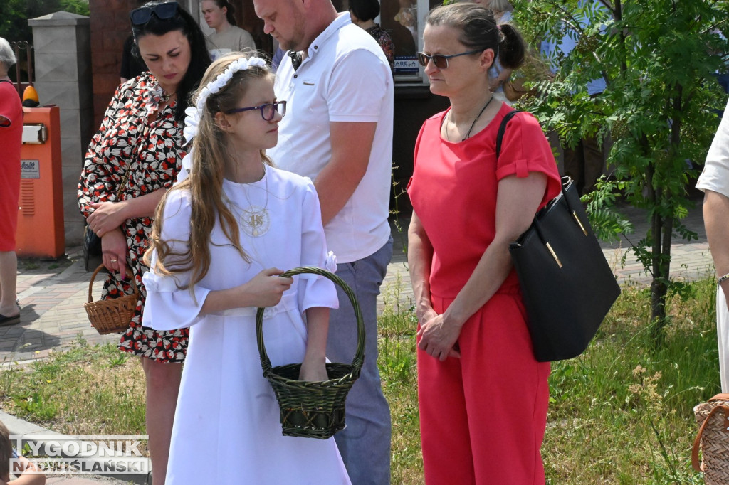 Tarnobrzeg. Procesja Bożego Ciała ze św. Barbary