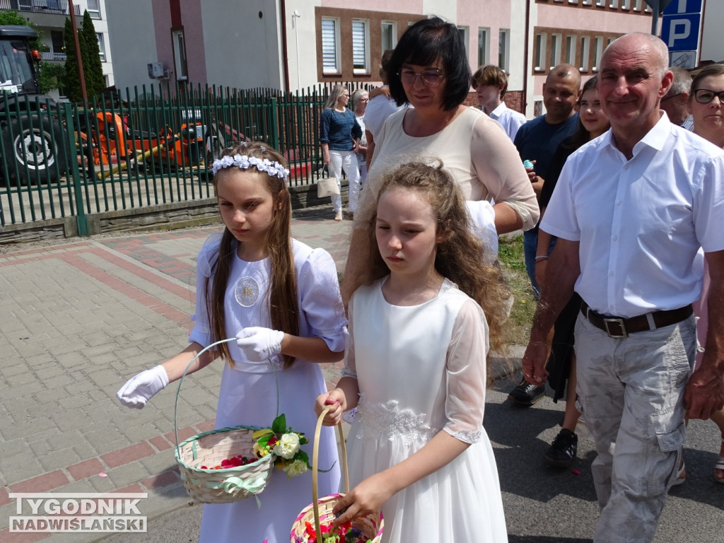 Tarnobrzeg. Procesja Bożego Ciała ze św. Barbary