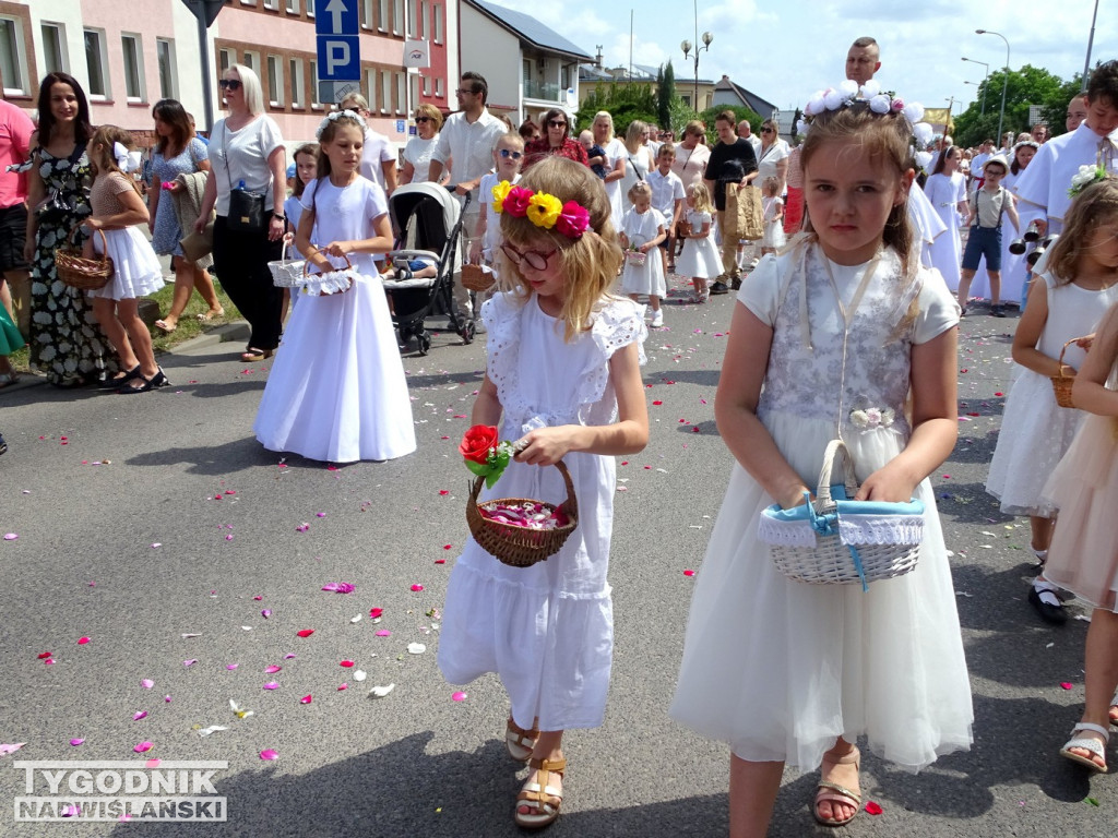 Tarnobrzeg. Procesja Bożego Ciała ze św. Barbary