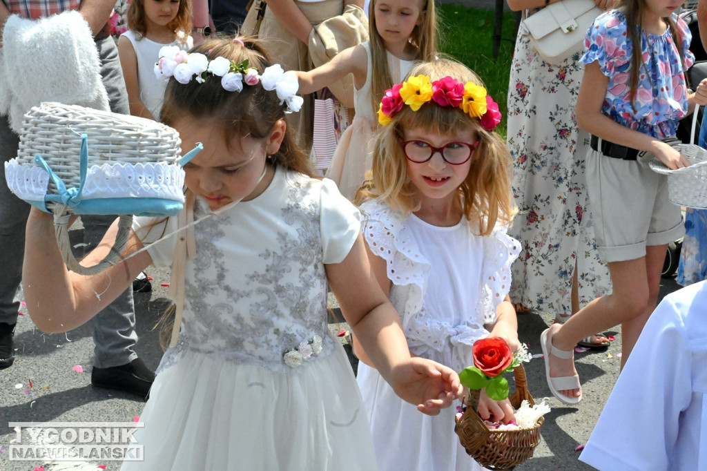 Tarnobrzeg. Procesja Bożego Ciała ze św. Barbary