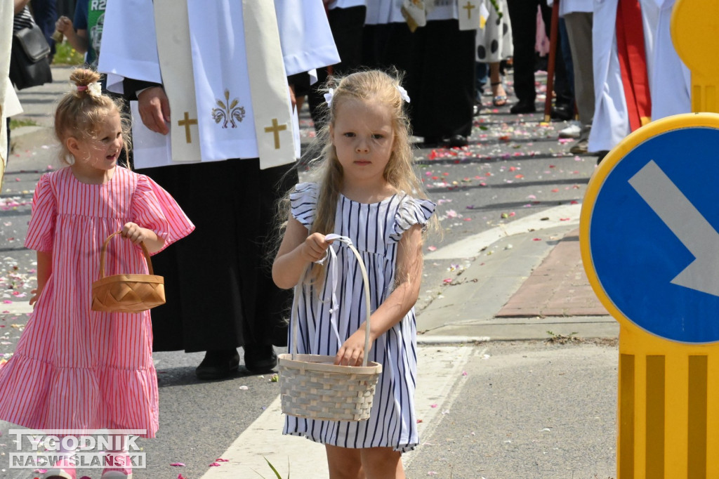 Tarnobrzeg. Procesja Bożego Ciała ze św. Barbary