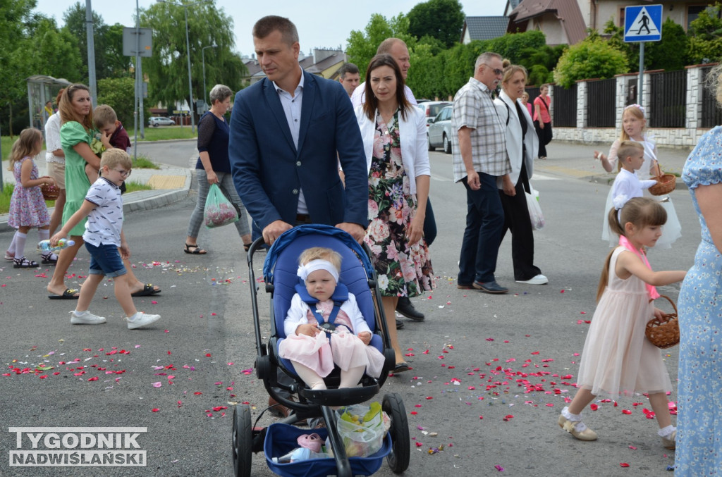 Procesja Bożego Ciała na osiedlu Dzików