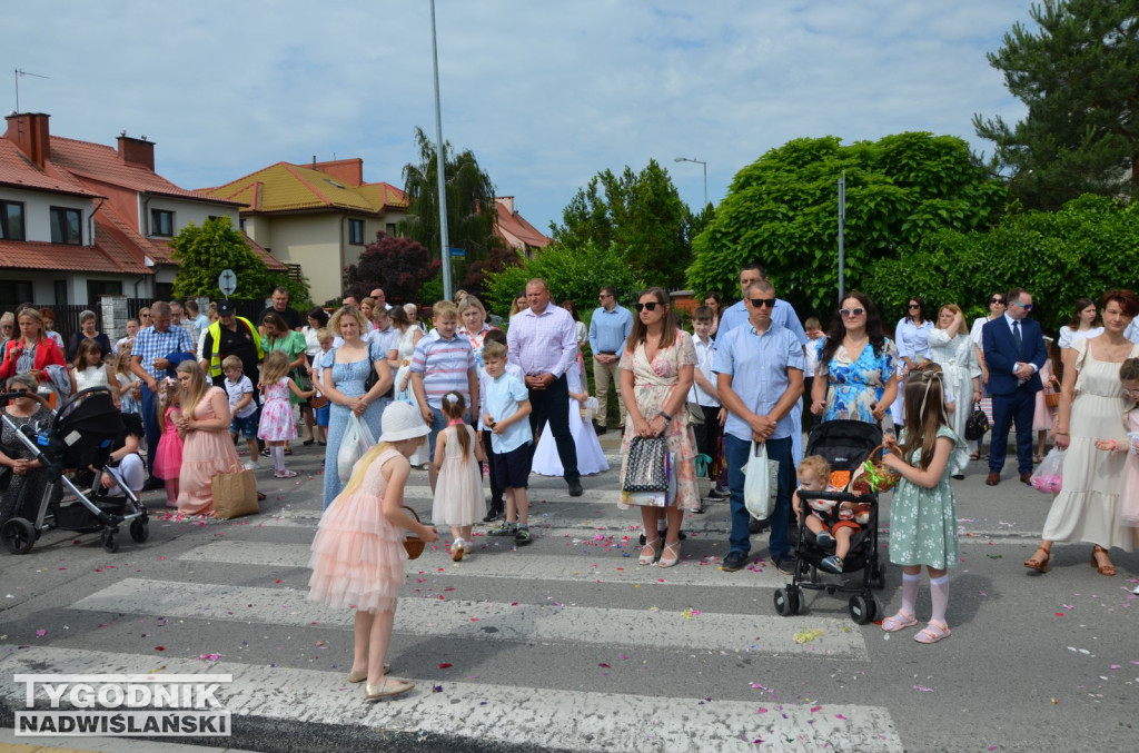 Procesja Bożego Ciała na osiedlu Dzików