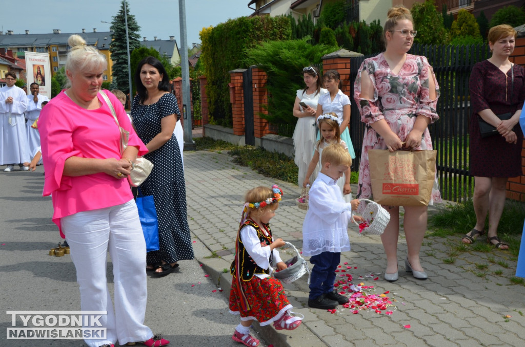 Procesja Bożego Ciała na osiedlu Dzików