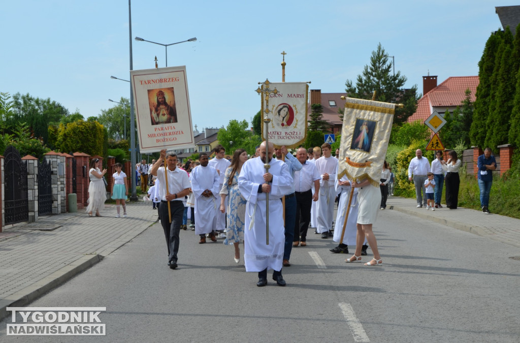 Procesja Bożego Ciała na osiedlu Dzików