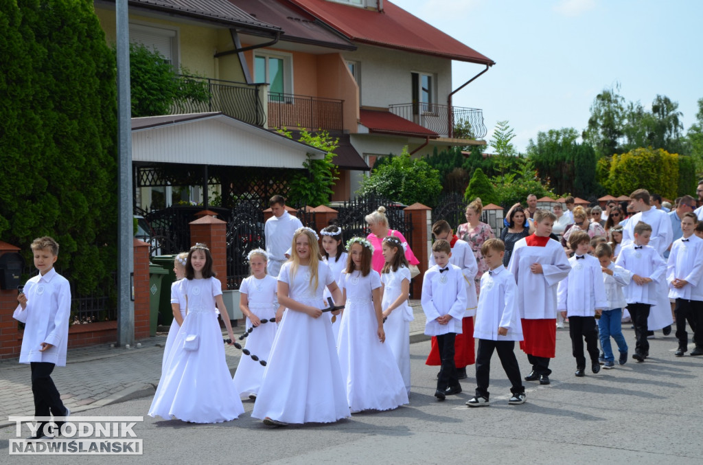 Procesja Bożego Ciała na osiedlu Dzików