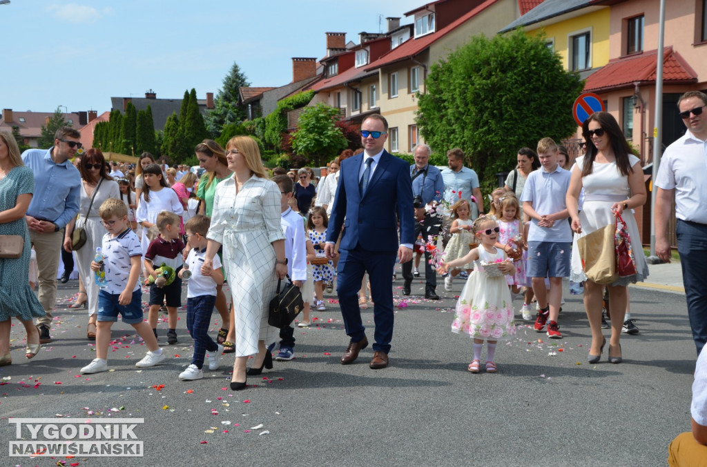 Procesja Bożego Ciała na osiedlu Dzików