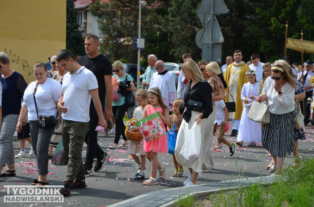 Procesja Bożego Ciała na osiedlu Dzików