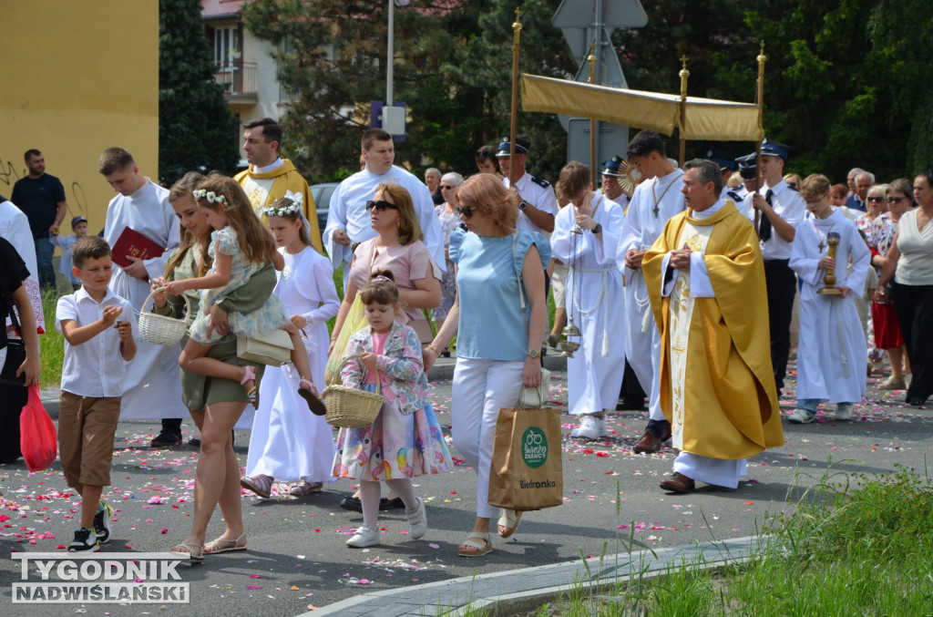 Procesja Bożego Ciała na osiedlu Dzików