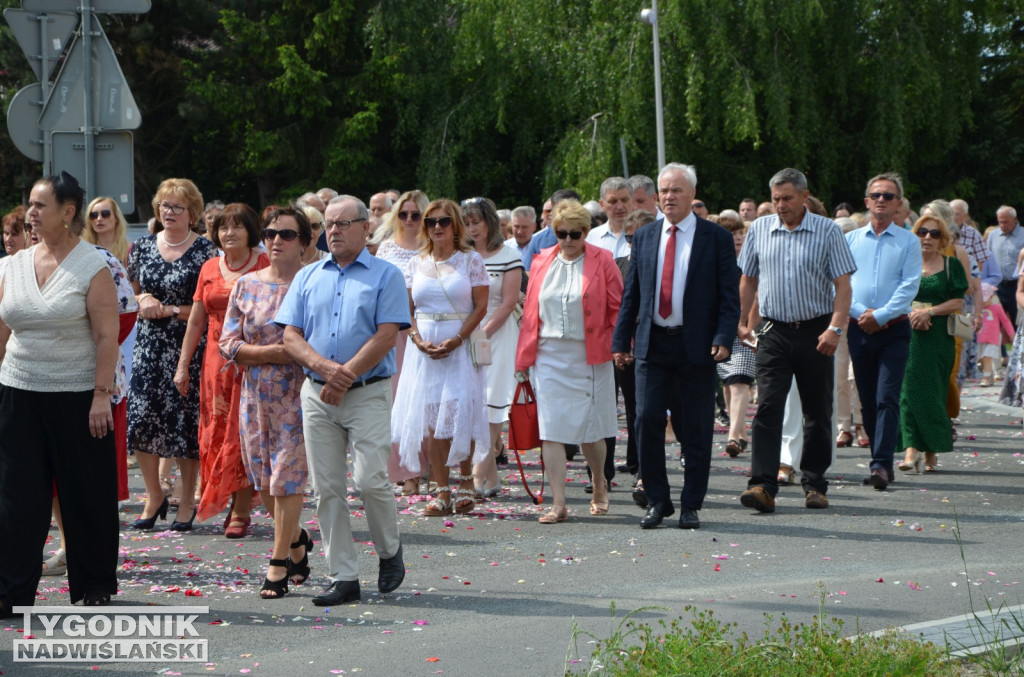 Procesja Bożego Ciała na osiedlu Dzików