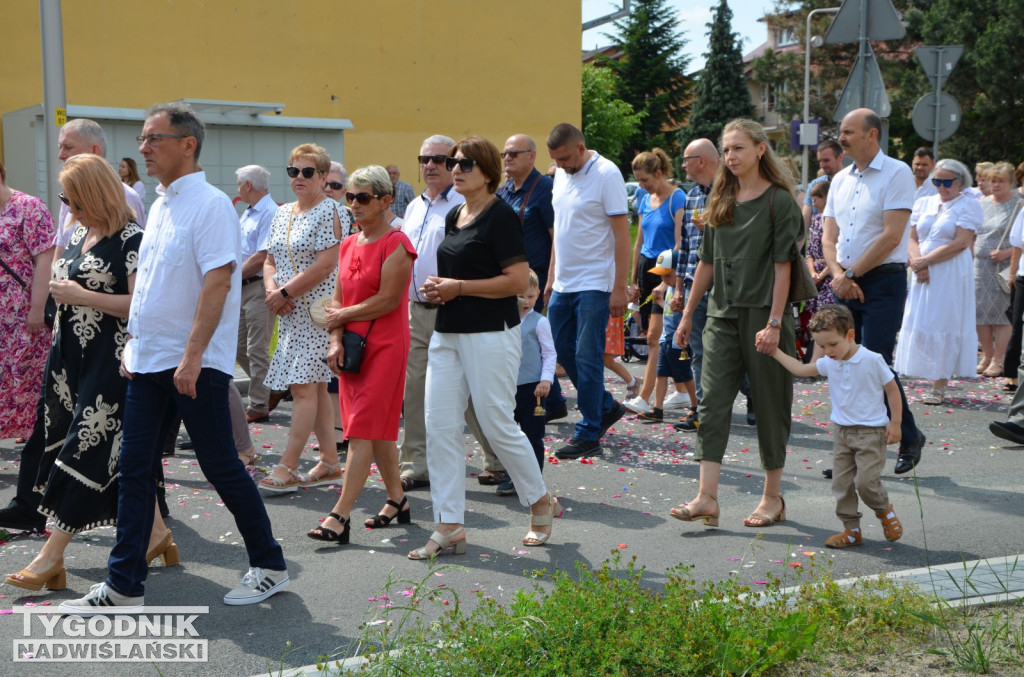 Procesja Bożego Ciała na osiedlu Dzików