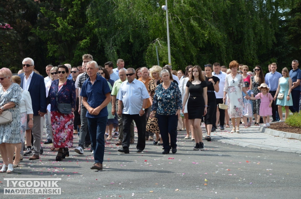 Procesja Bożego Ciała na osiedlu Dzików