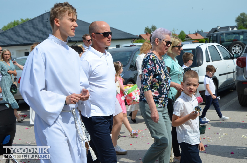 Procesja Bożego Ciała na osiedlu Dzików