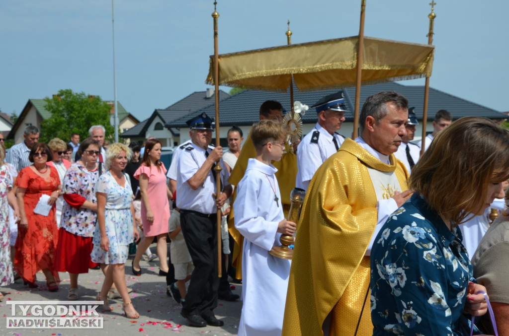 Procesja Bożego Ciała na osiedlu Dzików