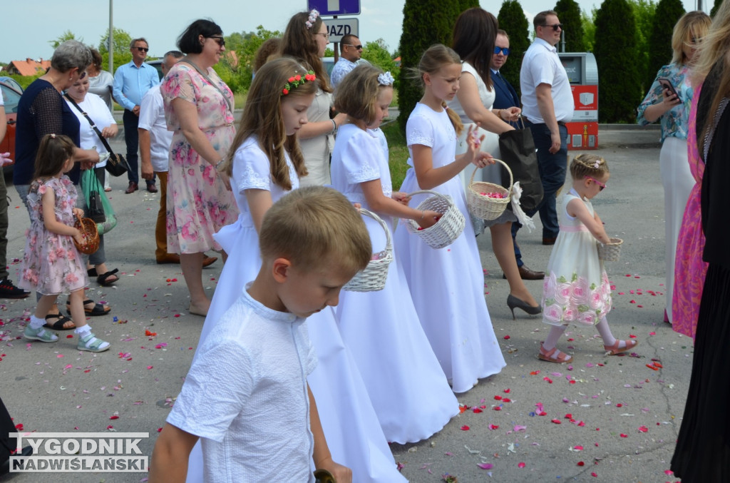 Procesja Bożego Ciała na osiedlu Dzików