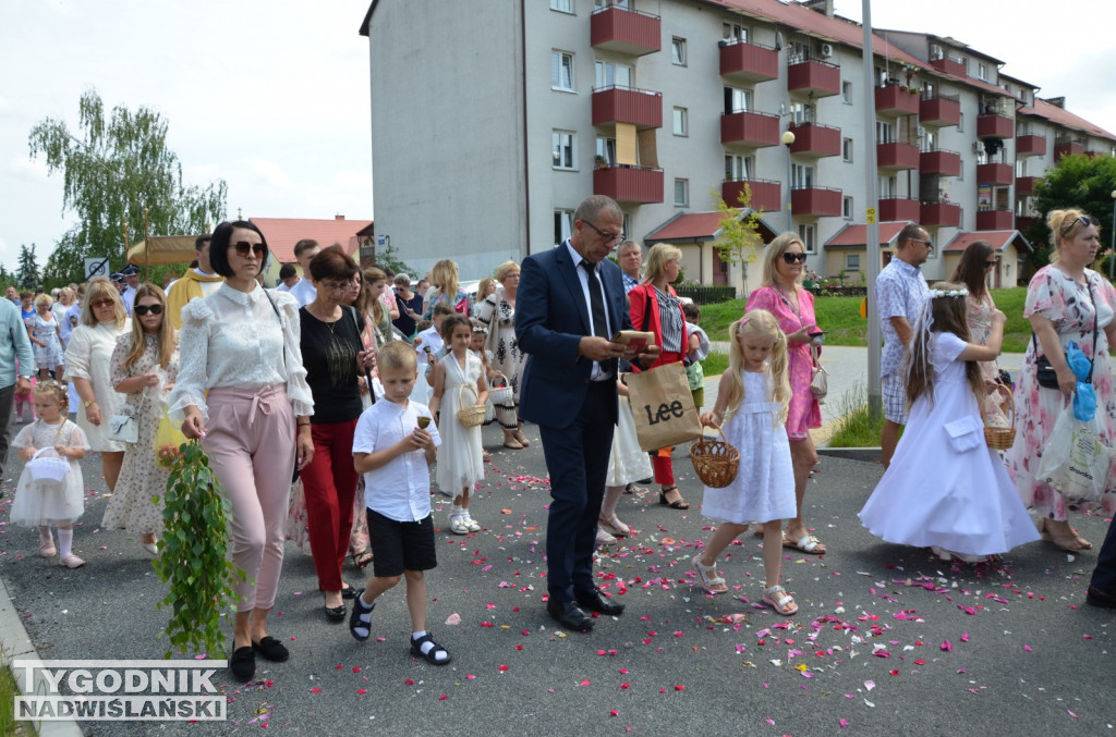 Procesja Bożego Ciała na osiedlu Dzików