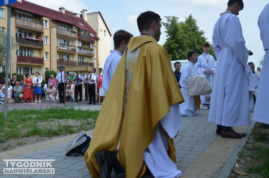 Procesja Bożego Ciała na osiedlu Dzików