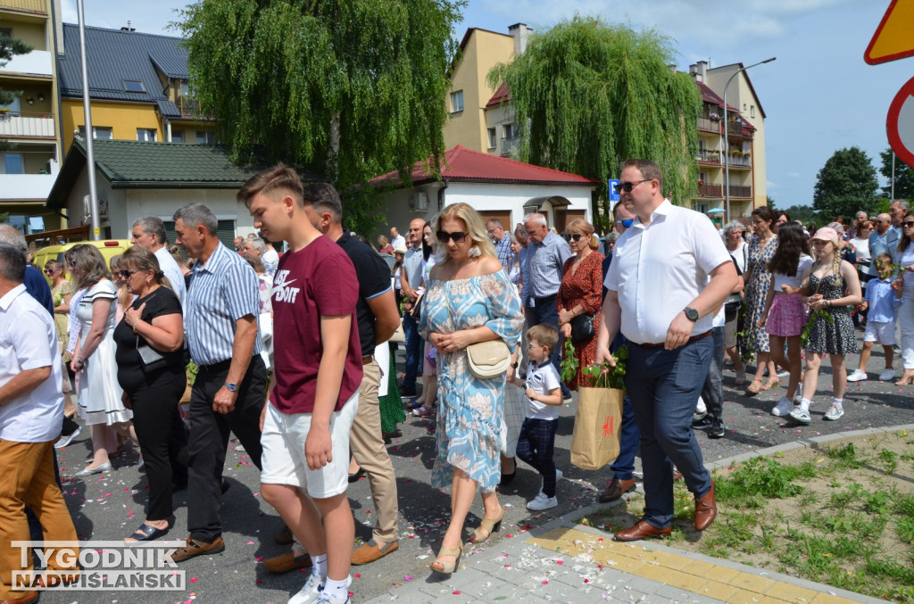 Procesja Bożego Ciała na osiedlu Dzików