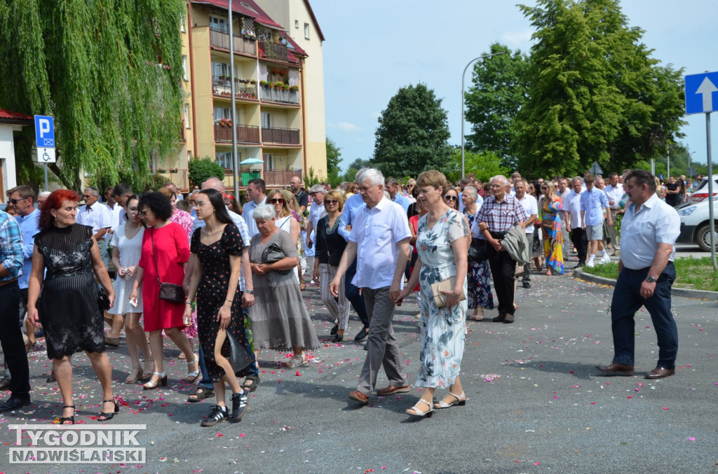 Procesja Bożego Ciała na osiedlu Dzików