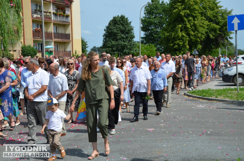 Procesja Bożego Ciała na osiedlu Dzików