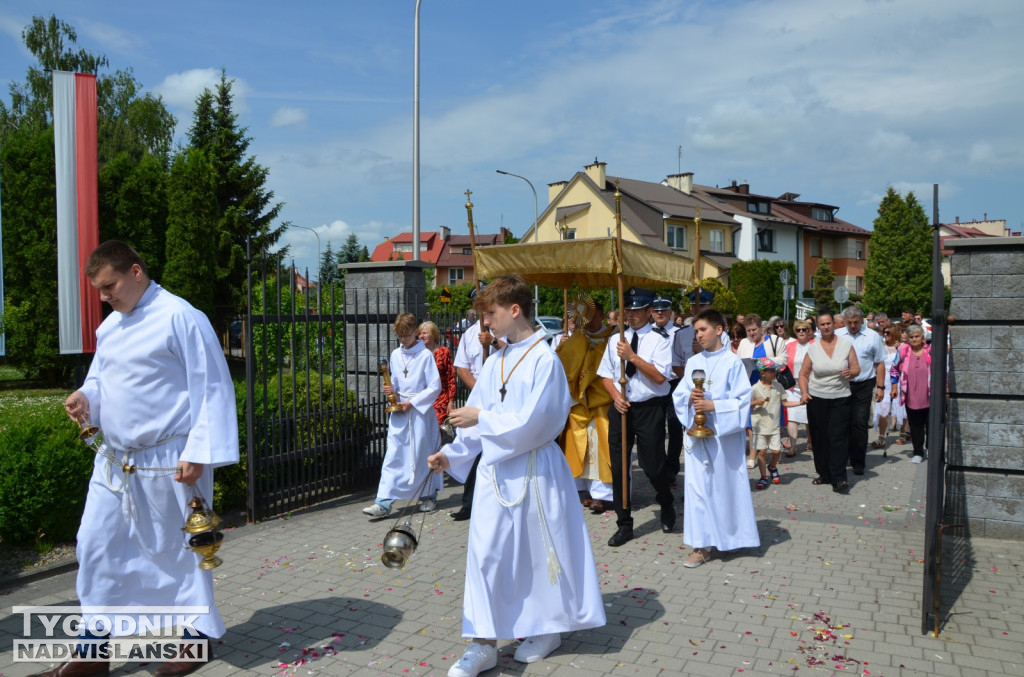 Procesja Bożego Ciała na osiedlu Dzików