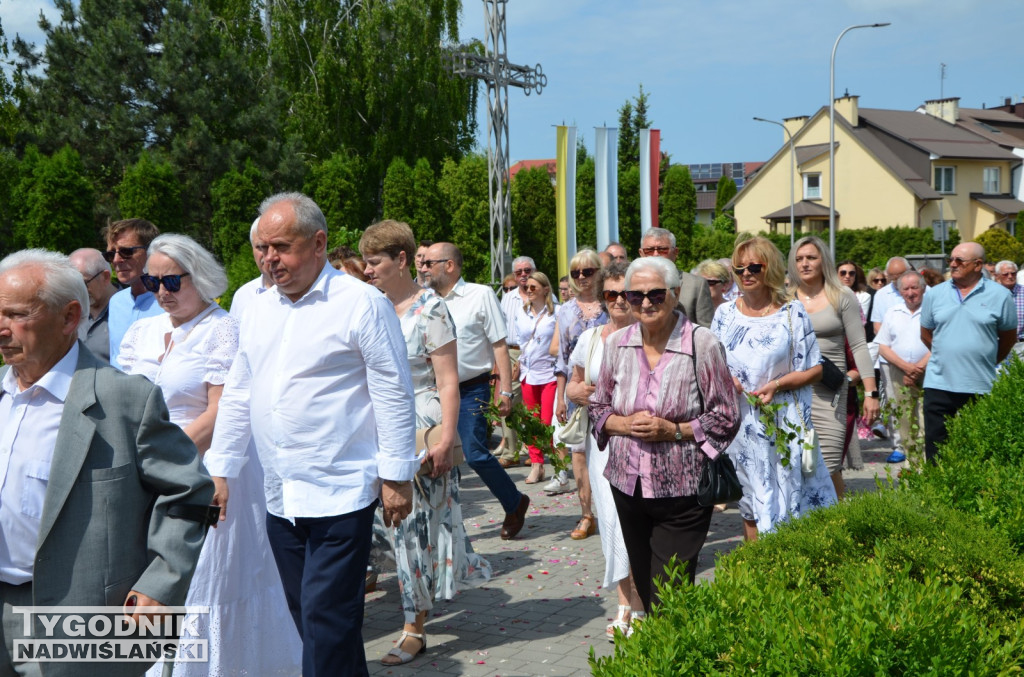 Procesja Bożego Ciała na osiedlu Dzików