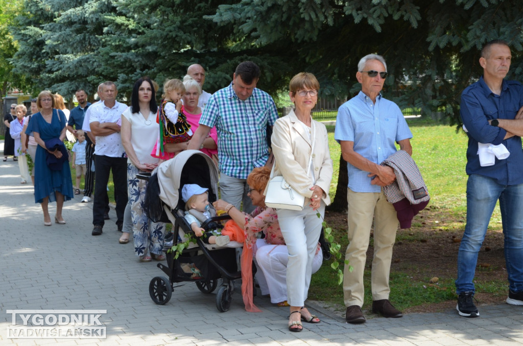 Procesja Bożego Ciała na osiedlu Dzików