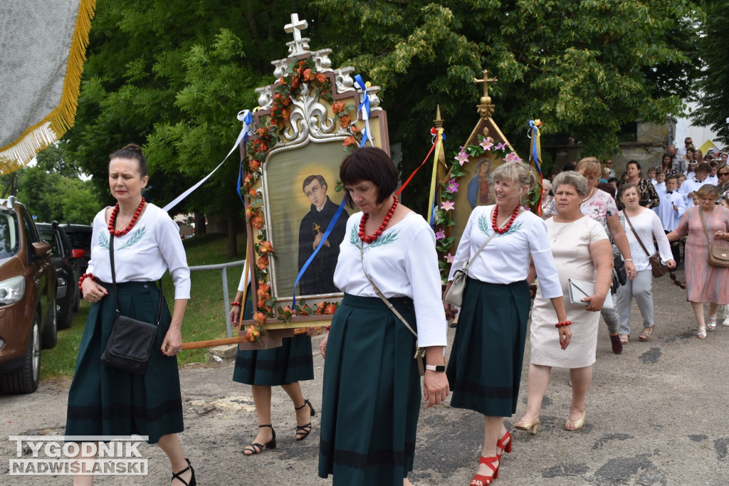 Procesja Bożego Ciała w Goźlicach w gm. Klimontów