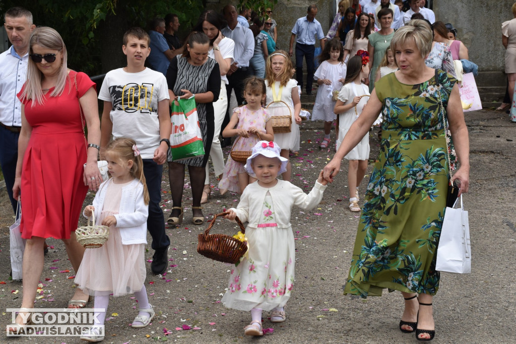 Procesja Bożego Ciała w Goźlicach w gm. Klimontów