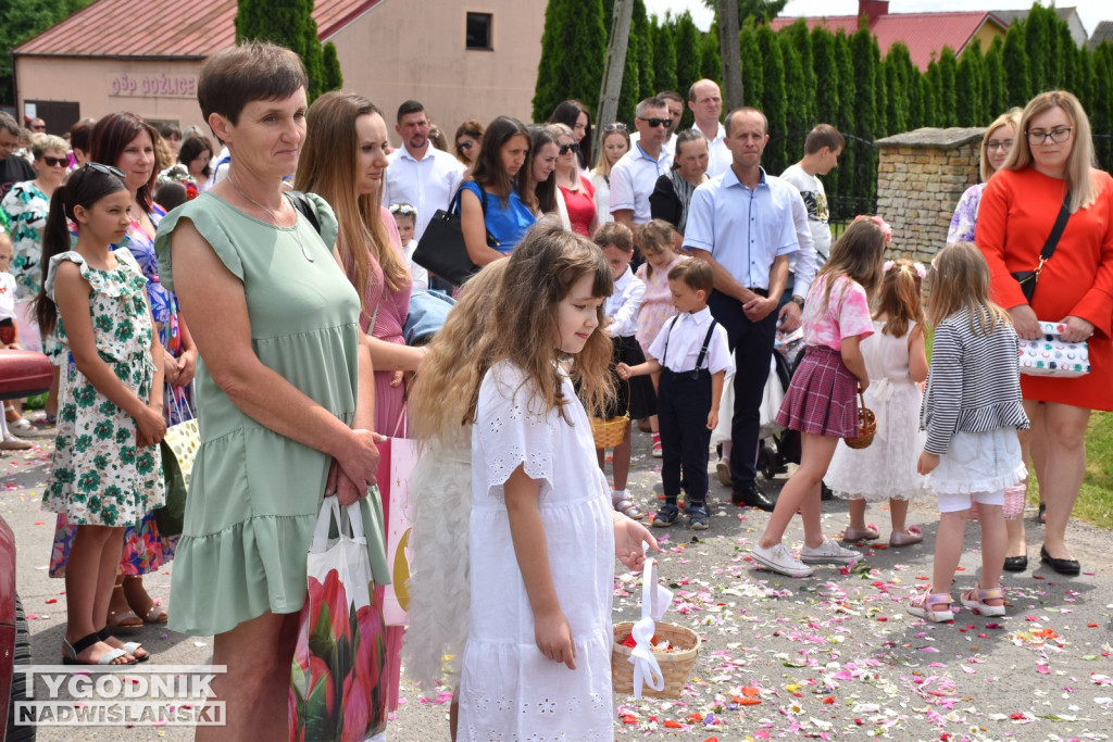 Procesja Bożego Ciała w Goźlicach w gm. Klimontów