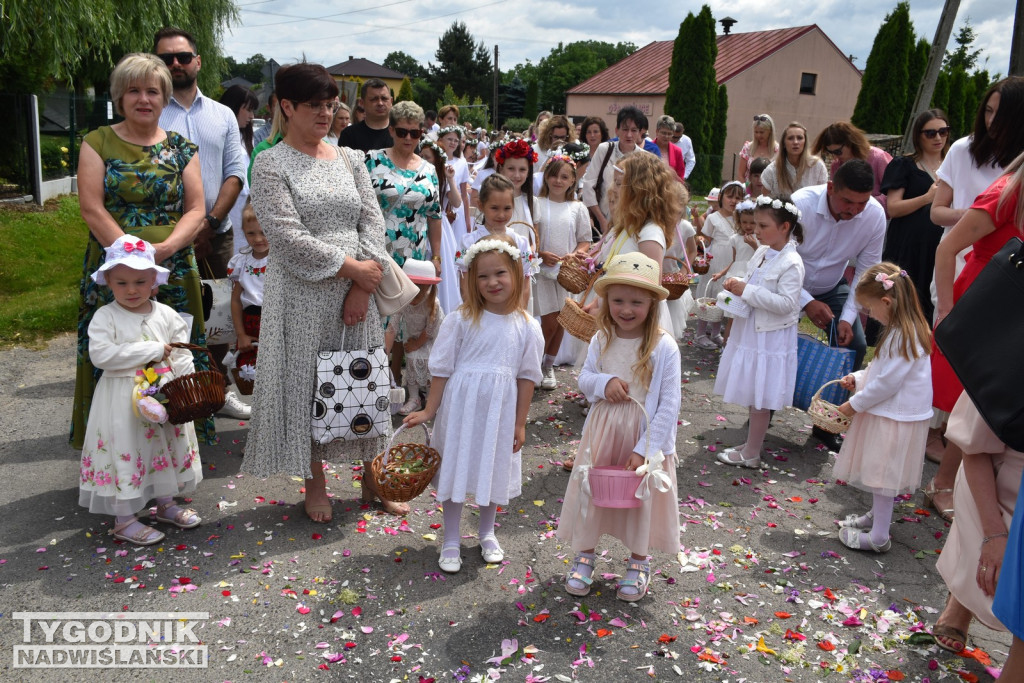 Procesja Bożego Ciała w Goźlicach w gm. Klimontów