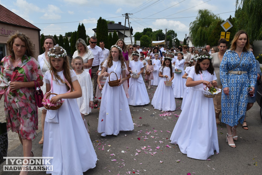 Procesja Bożego Ciała w Goźlicach w gm. Klimontów