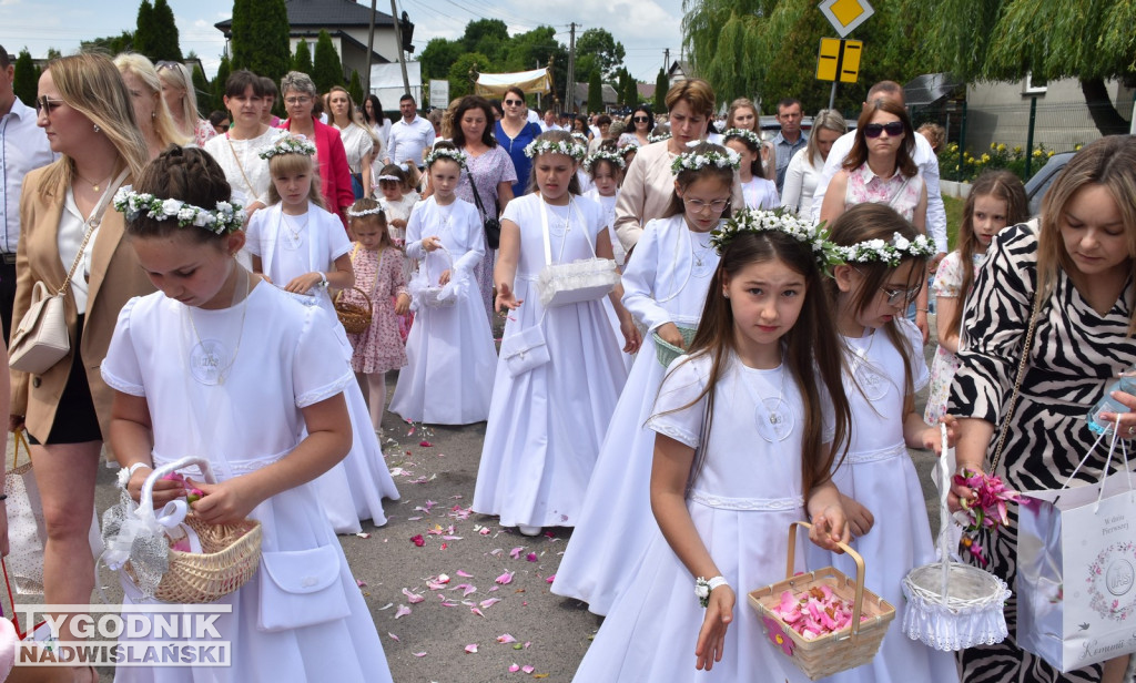 Procesja Bożego Ciała w Goźlicach w gm. Klimontów