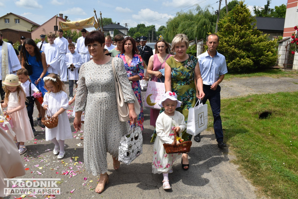 Procesja Bożego Ciała w Goźlicach w gm. Klimontów