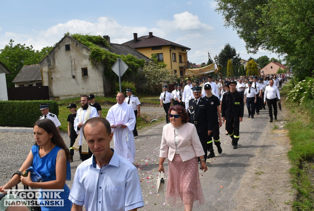 Procesja Bożego Ciała w Goźlicach w gm. Klimontów