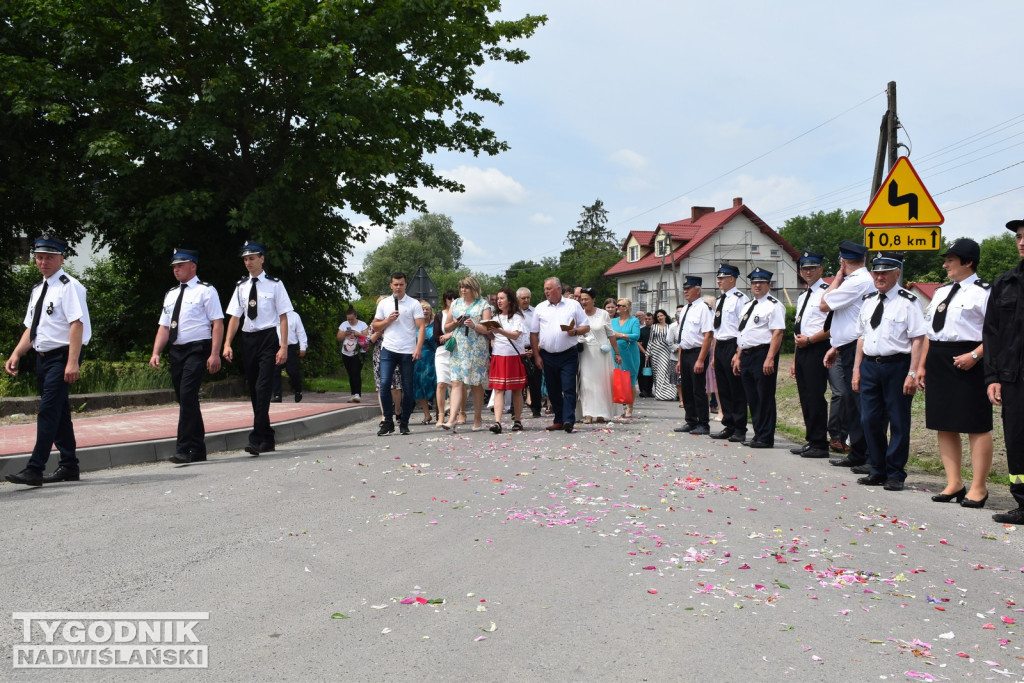 Procesja Bożego Ciała w Goźlicach w gm. Klimontów