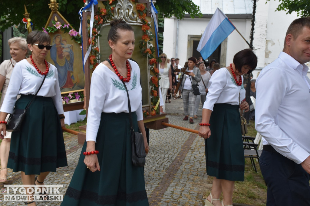 Procesja Bożego Ciała w Goźlicach w gm. Klimontów