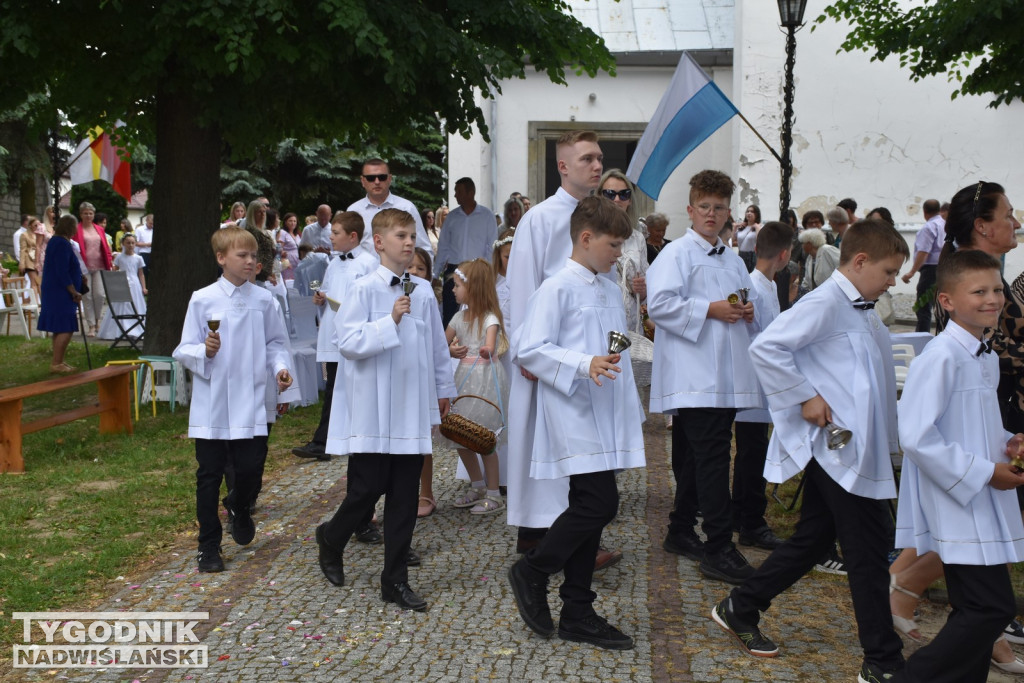 Procesja Bożego Ciała w Goźlicach w gm. Klimontów