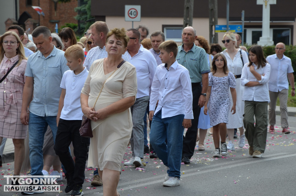 Procesja Bożego Ciała na osiedlu Miechocin