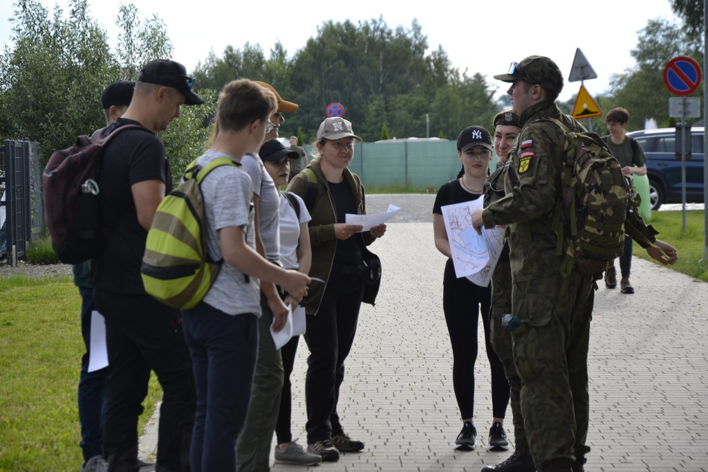 Trening z żołnierzami nad Jeziorem Tarnobrzeskim