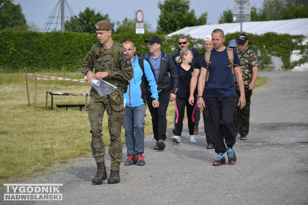 Trening z żołnierzami nad Jeziorem Tarnobrzeskim