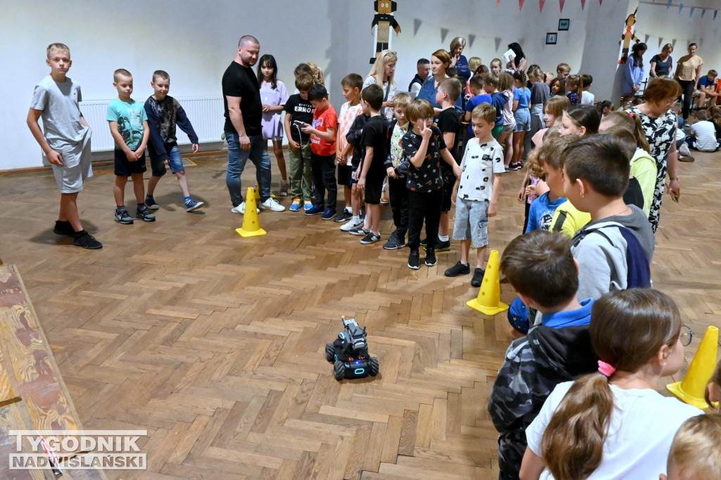 Festiwal robotów w Szkole Podstawowej nr 10 w Tarnobrzegu