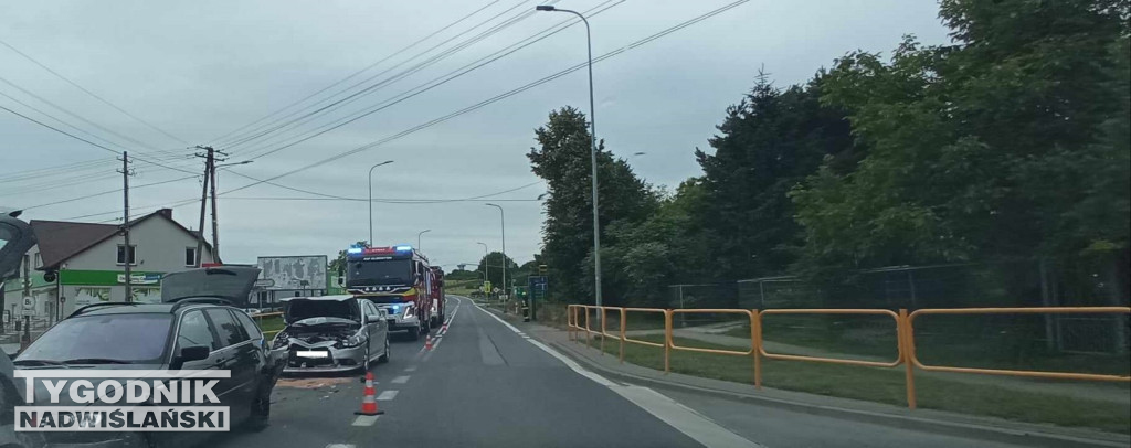 Zderzenie trzech aut na DK9 w Klimontowie