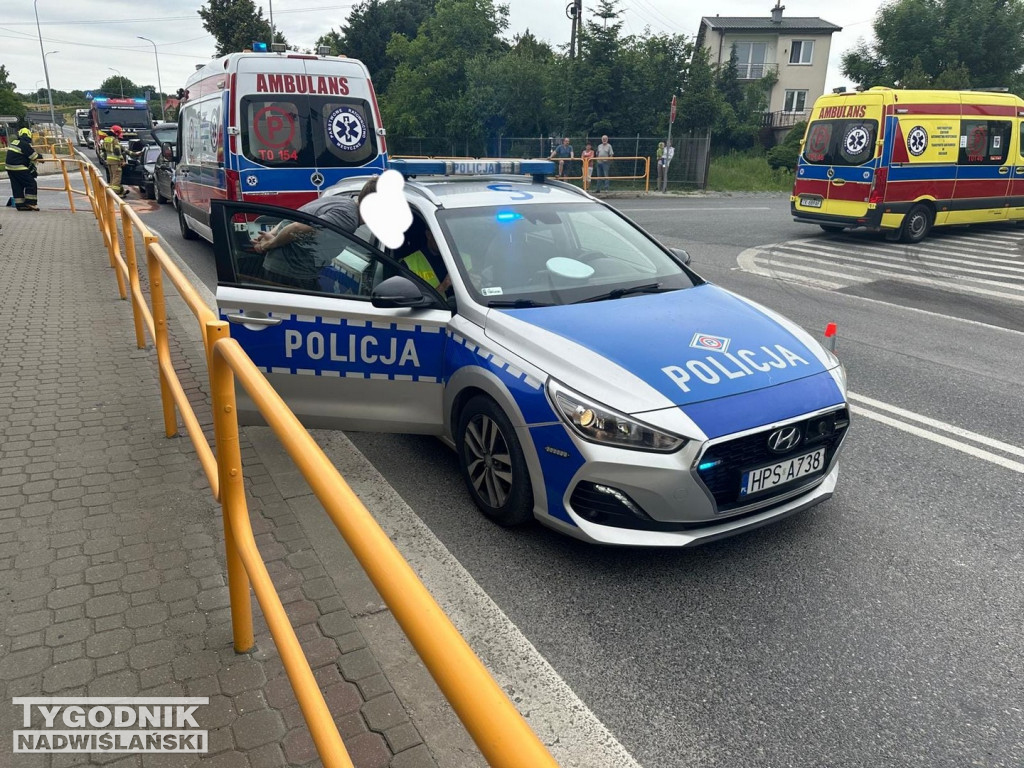 Zderzenie trzech aut na DK9 w Klimontowie