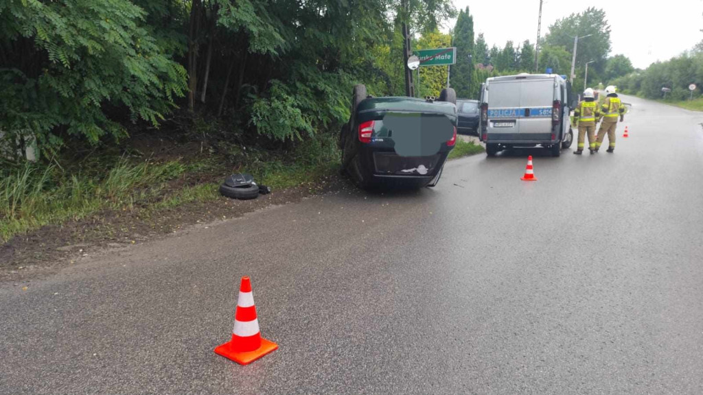 Dachowanie auta w powiecie staszowskim