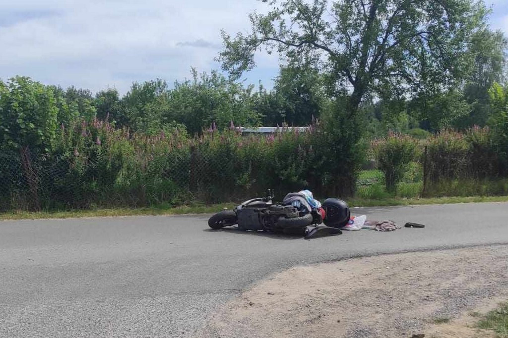 Zderzenie skutera z motocyklem w Staszowie